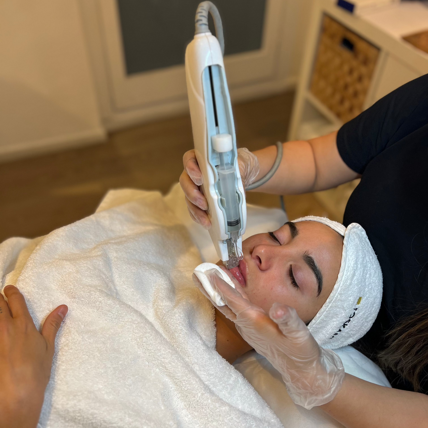 BONO ! Hydrakiss Hyaluronic 4 sesiones a -50%