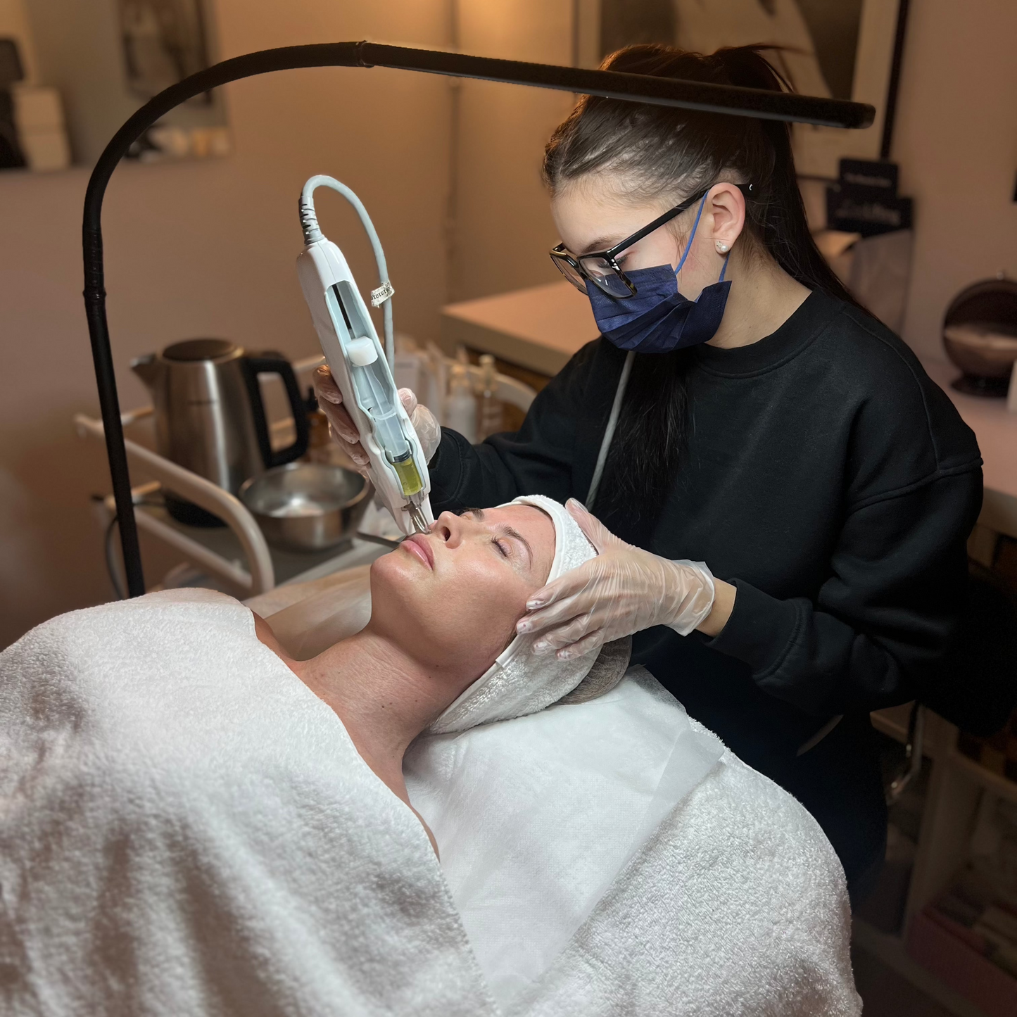 Mesoterapia Facial Transdérmica de Toskani con Tecnología Pulse Booster